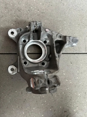 Купить Поворотный кулак левая перед 6876849 mini f55 f56 f57