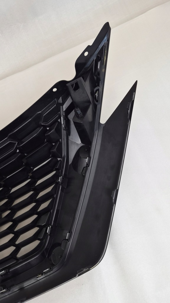 Решітка радіатора решітка  nissan juke f16 2 2019- 623106pa0a Київ