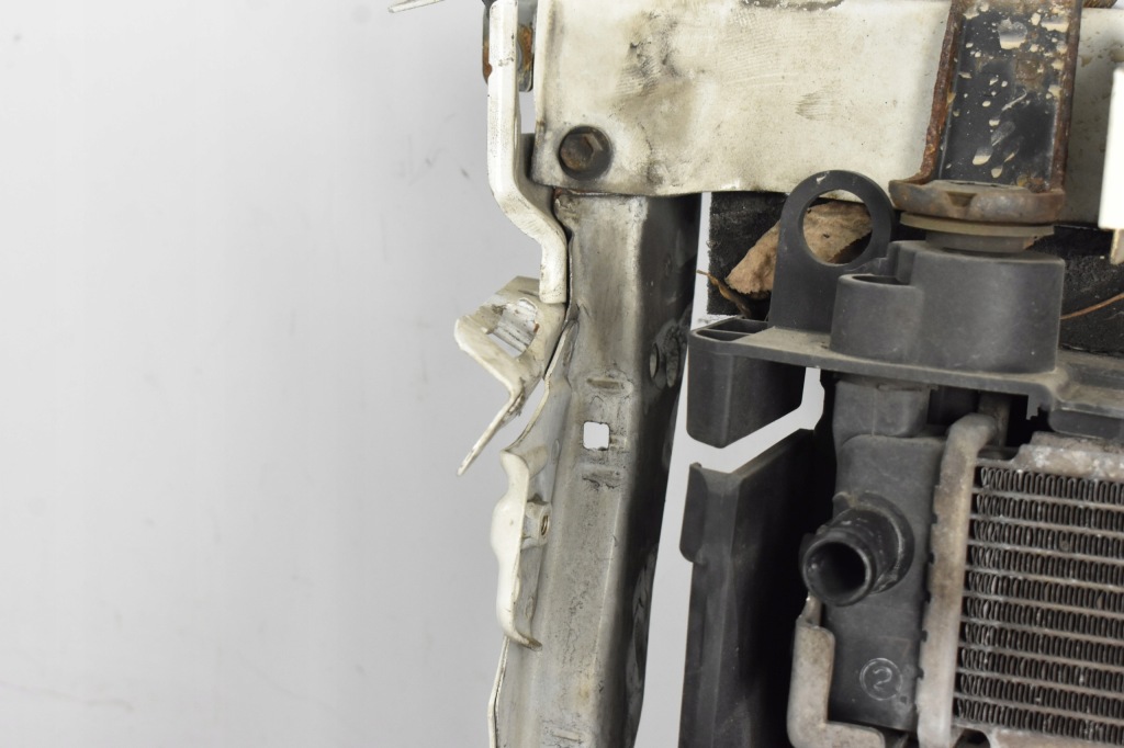 фото №11, Pas передний радиатор вентилятор 100222-1377 toyota prius iii 1.8 гибрид