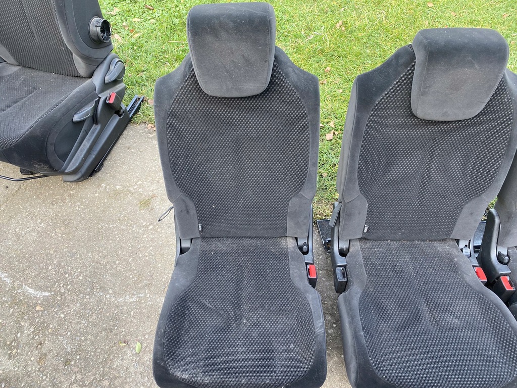 фото №4, Сиденье сиденья задние задняя citroen c4 picasso 2 ряд