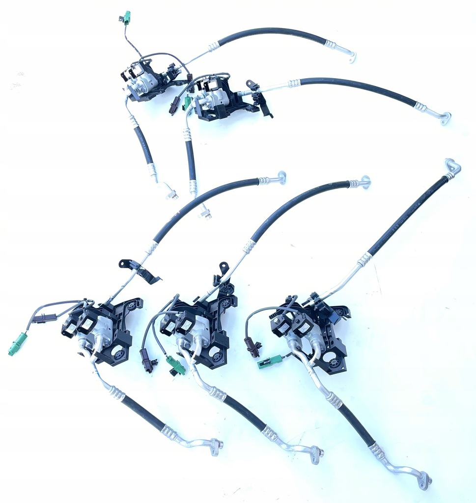 фото №1, Renault zoe ii шланг кондиционера 924408549r