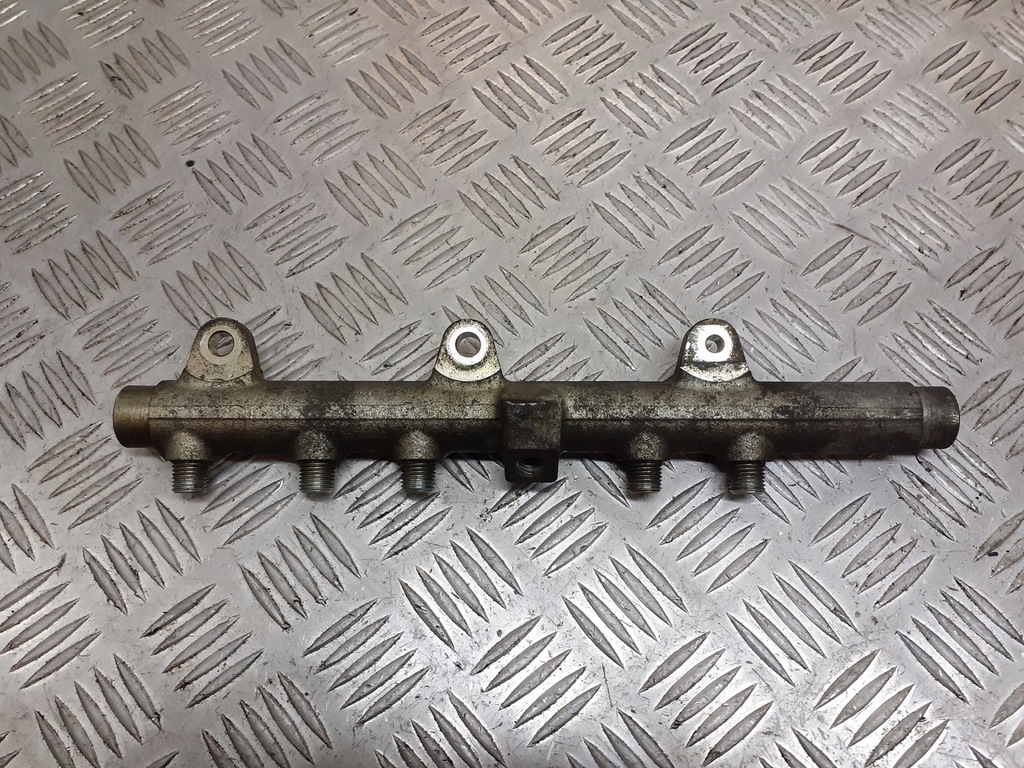 фото №1, Молдинг впрыскная alfa romeo 156 0445214016