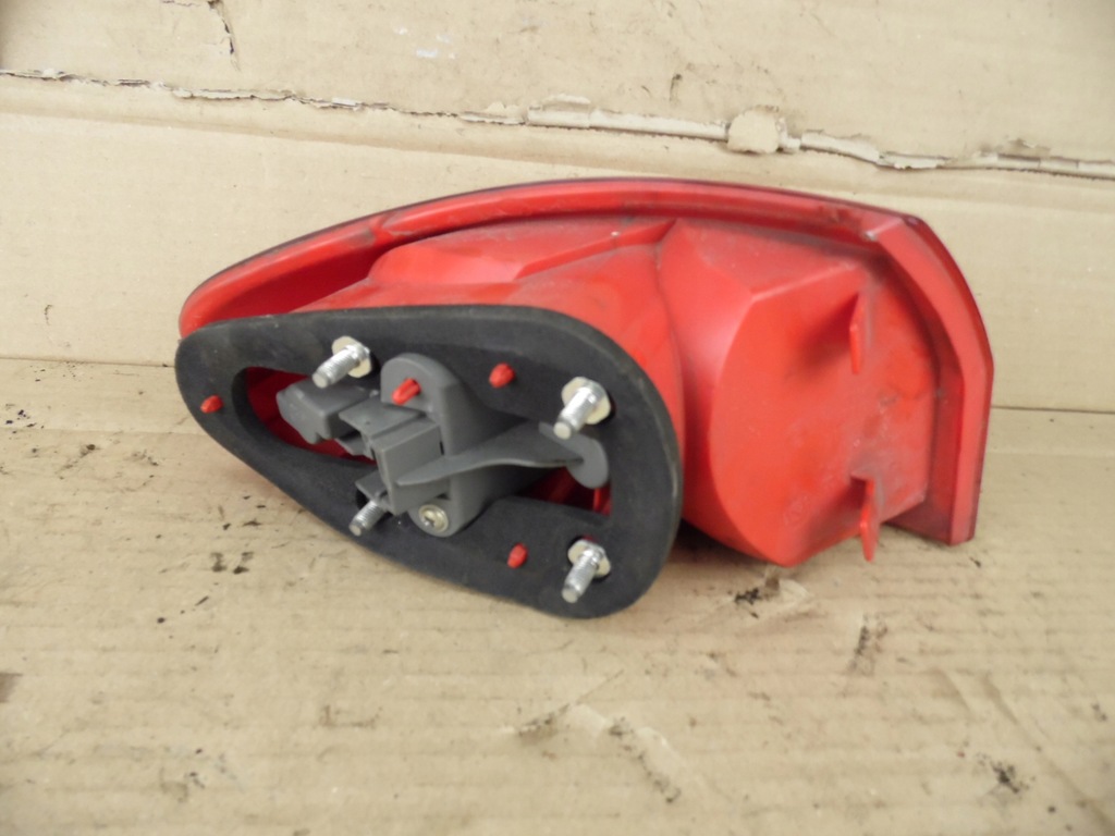 фото №3, Alfa romeo 147 лампа задняя правая