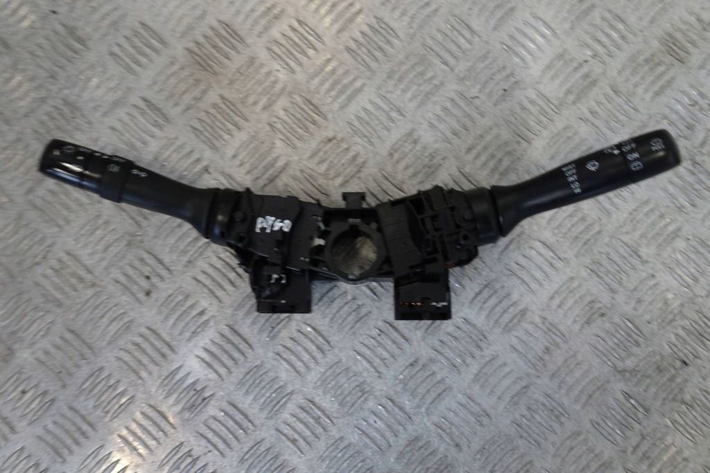 фото №1, Toyota aygo переключатель комбинированный 05-