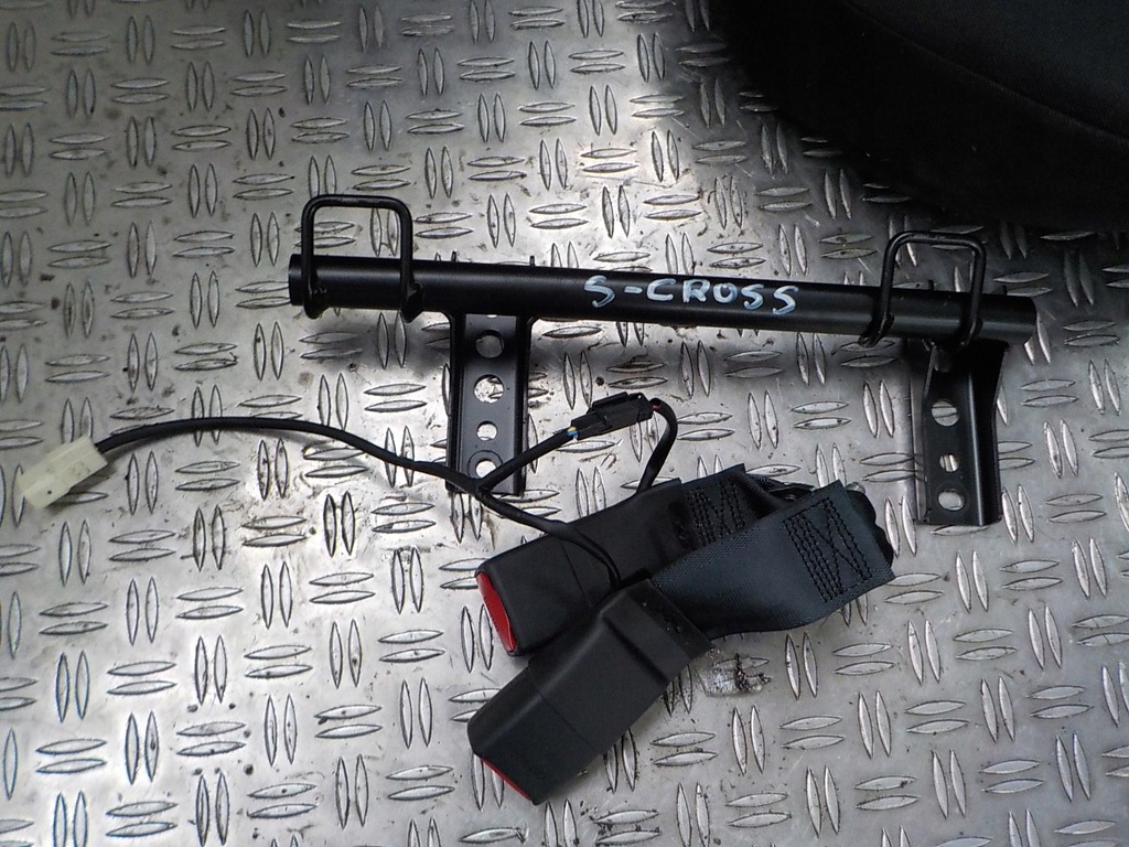 фото №7, Suzuki sx4 s-cross 22- сиденья заднее сиденье комплект