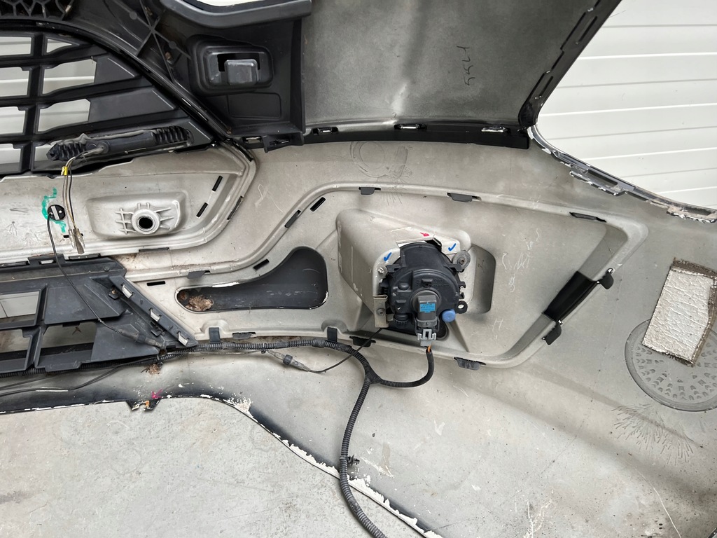 фото №11, Бампер передний ford transit custom i 4 pdc