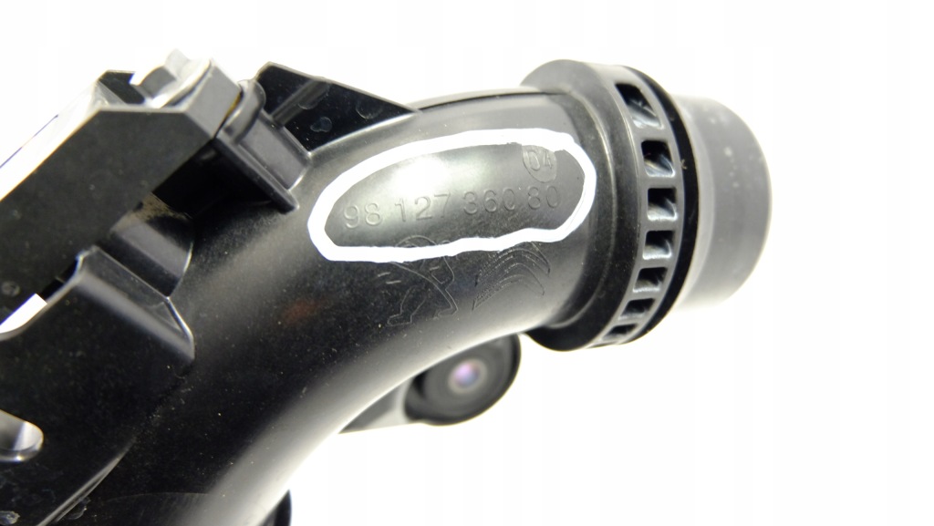 фото №7, Citroen c3 iii 1.2 thp труба шланг воздуха 9812736080