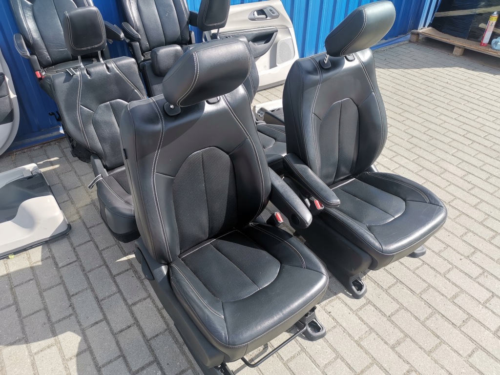 фото №4, Chrysler pacifica ii lift комплект сидений обшивки 7 человек