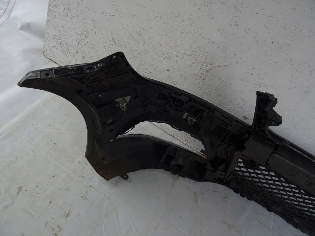 Бампер перед mercedes c-klasa w204 рестайлинг  11- оригинальный номер с Разборки