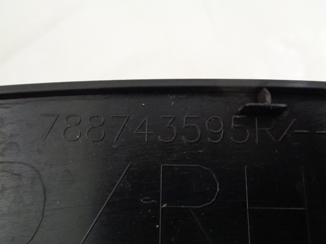 фото №6, Renault kadjar молдинг крила права задня задня