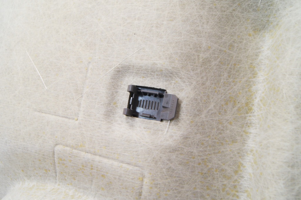 фото №7, Потолок светлая серая alfa romeo giulia 2.0 18r