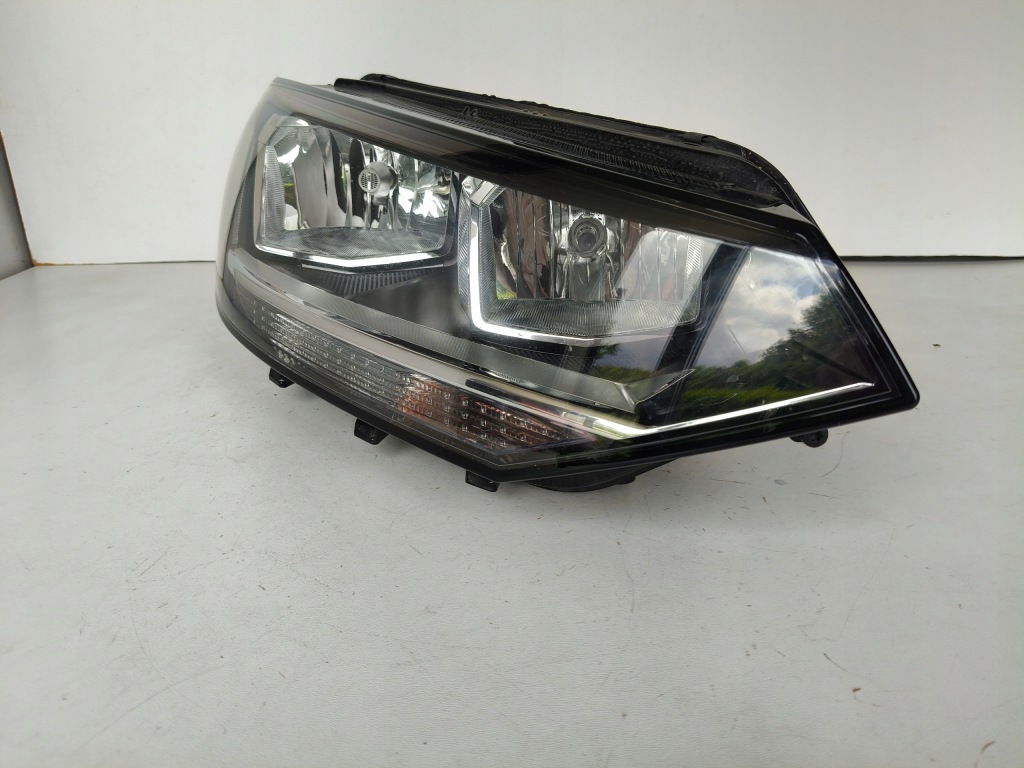 фото №1, Лампа правая фара vw touran 5ta 16-