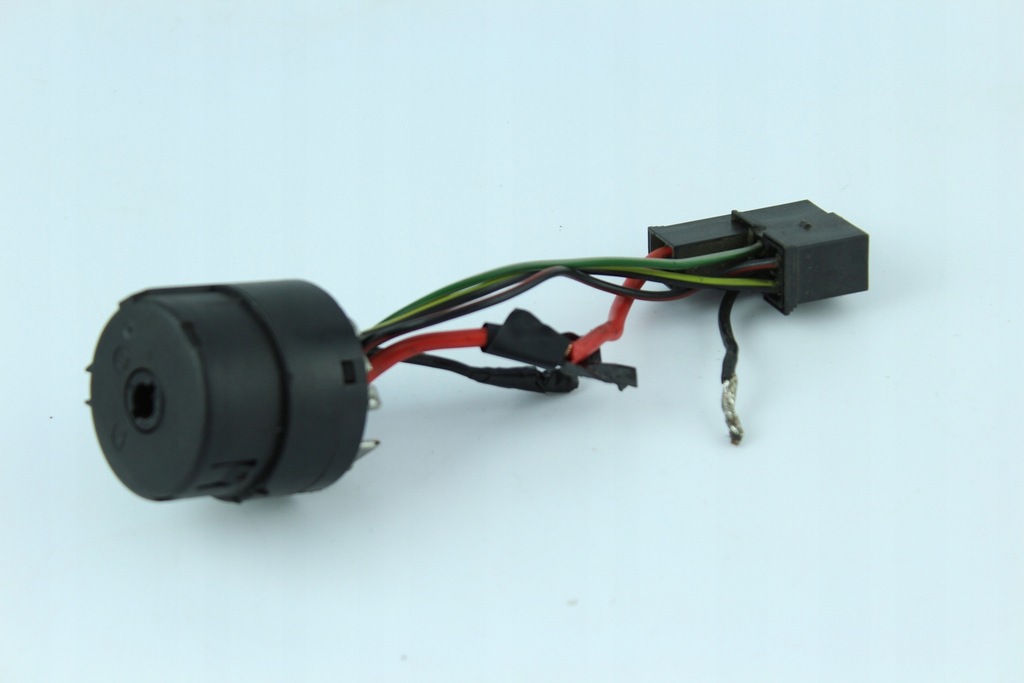 фото №1, Колодка замка зажигания mercedes 5458108