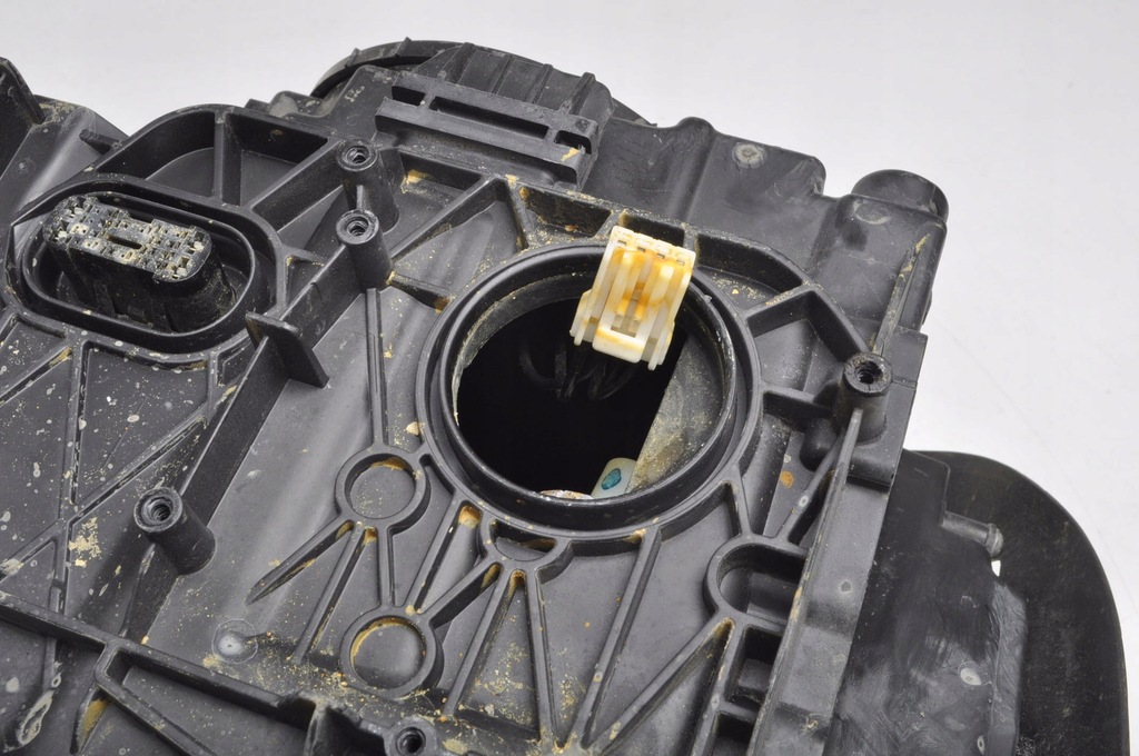 фото №10, Porsche macan лампа права передня anglik czytaj опис!