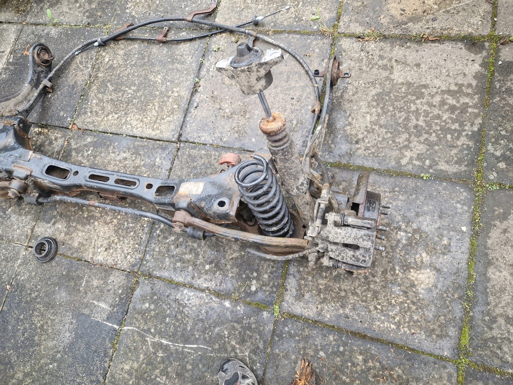 фото №5, Kia ceed ii 2 kombi oś задня балка задня супорт підрамник підвіска kpl.