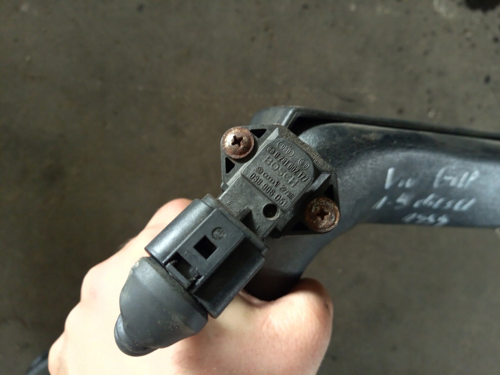 фото №9, Труба впуска воздуха 1.9 seat leon toledogolf iv 1j0145762h 0281002177