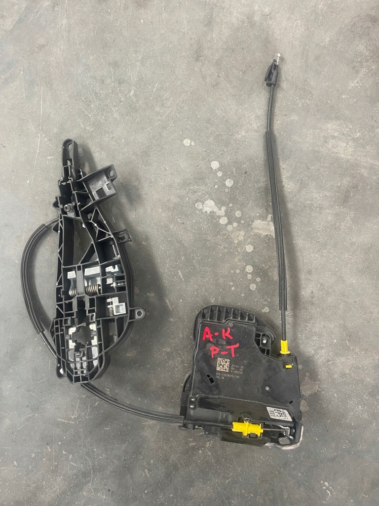 фото №1, Opel astra k v замок ручка правый задняя 13533667