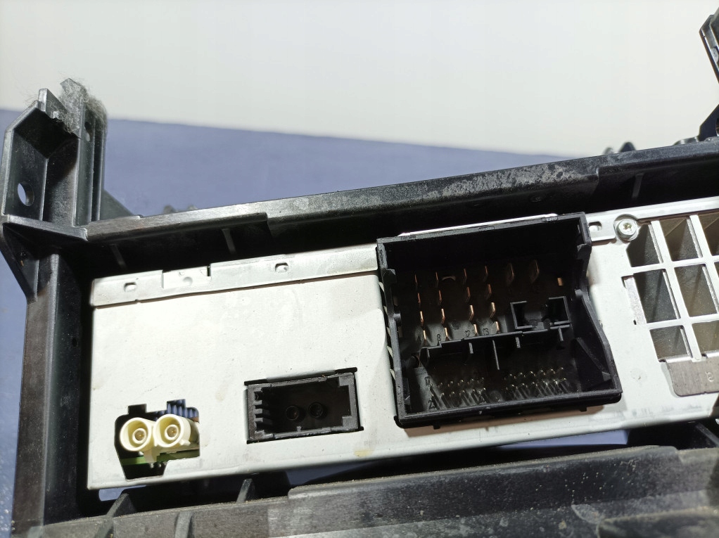 фото №6, Audi a4 b8 lift тюнер радіо mmi 4g1035053d