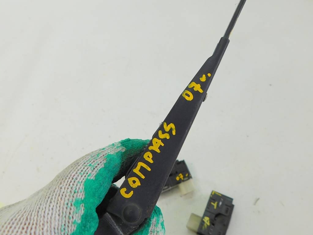 фото №4, Jeep compass i 2007r рычаг дворники задняя