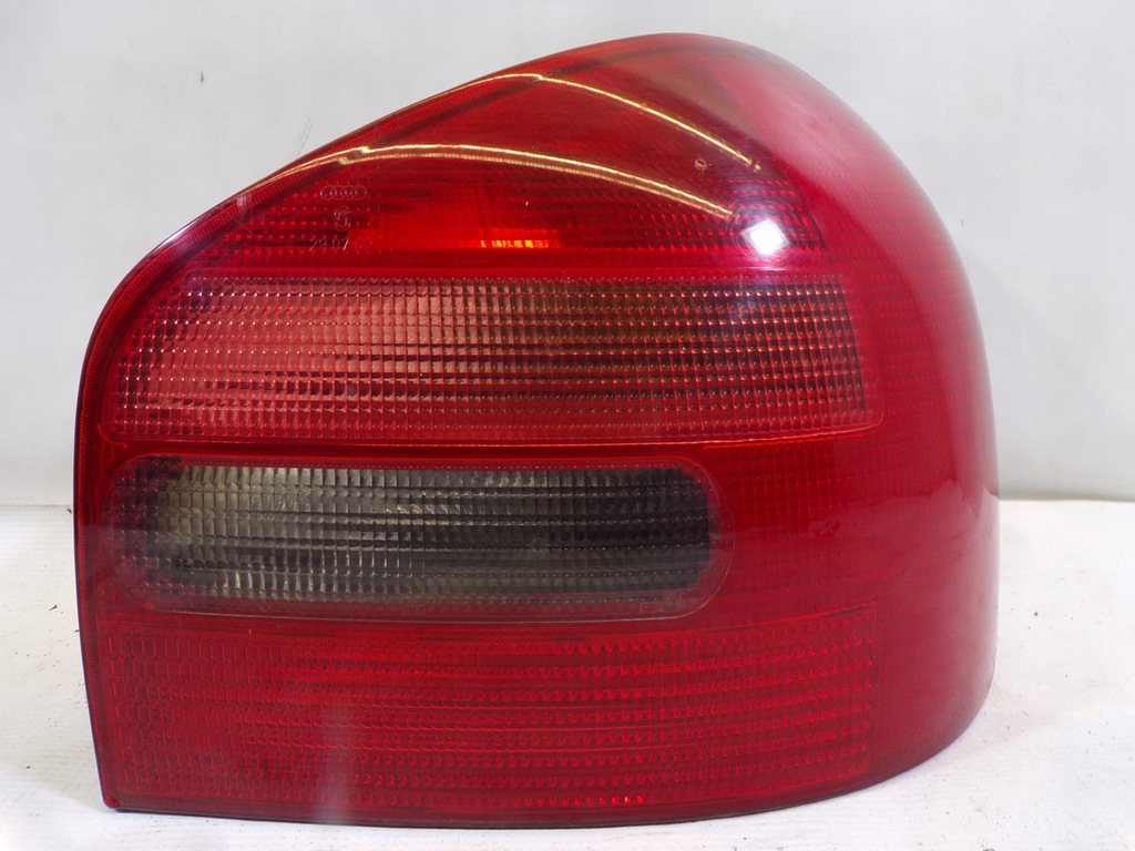 фото №1, Лампа задняя задняя правая audi a3 8l 2