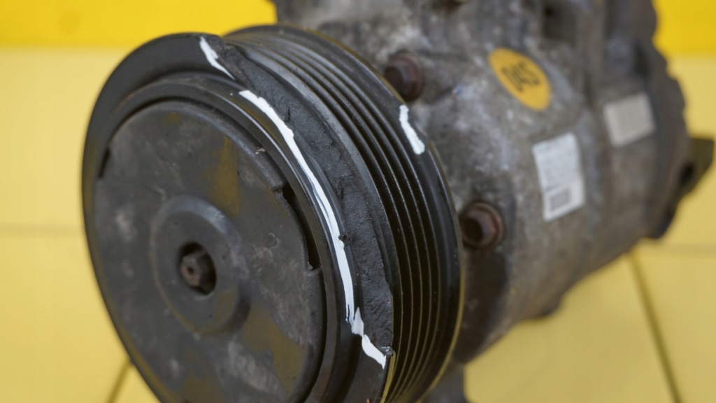 Audi tt 8j a3 eos golf 3.2 v6 08r bub компресор кондиціонера 8j0260805 в Україні