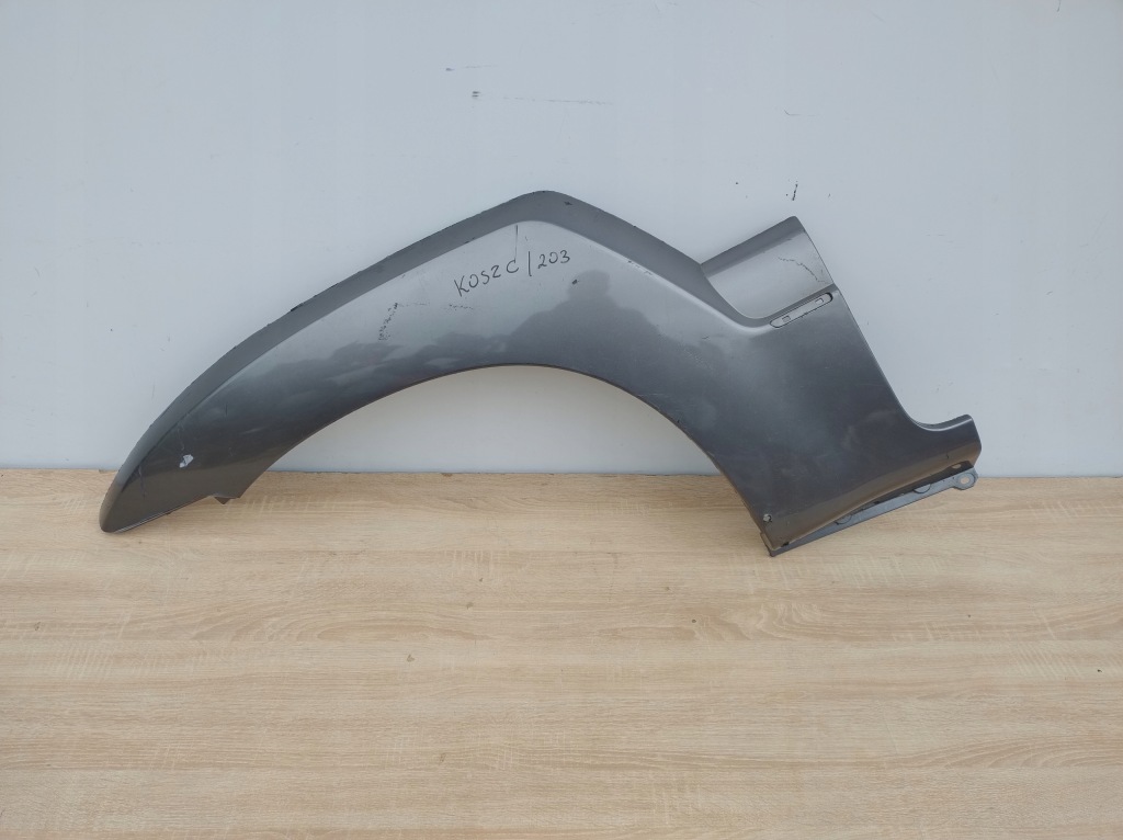 фото №1, Hyundai terracan lift левая молдинг крыла перед