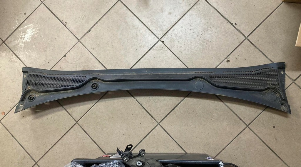 фото №1, Жабо верхний renault clio v 668114189r , 668115911r