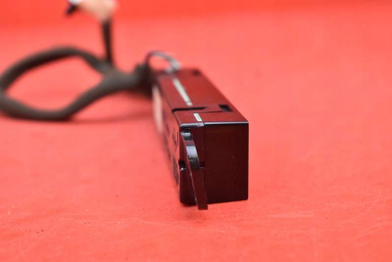 фото №5, Приборная панель часы 258203y500 nissan maxima a33 00-05