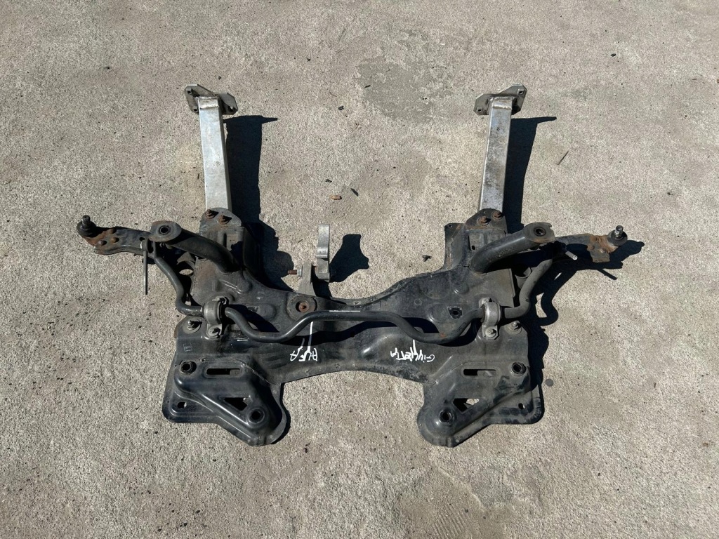 Купити Alfa romeo giuletta 1.4 t підрамник перед