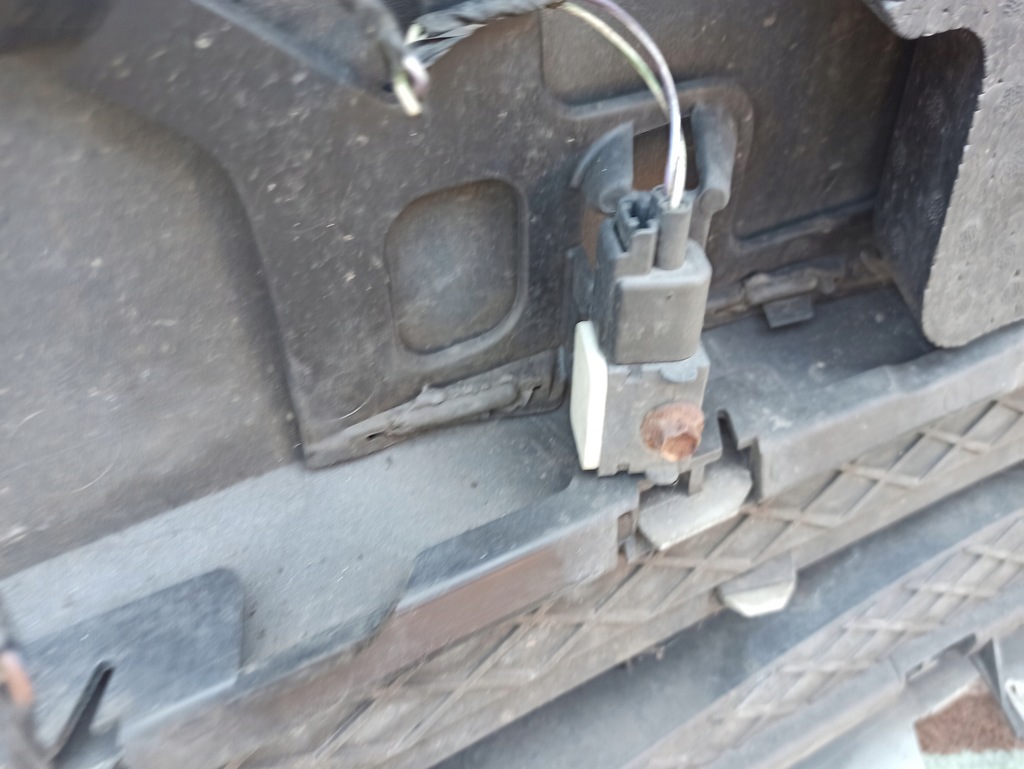 фото №14, Бампер перед jaguar xf x250 сріблястий 07-11r