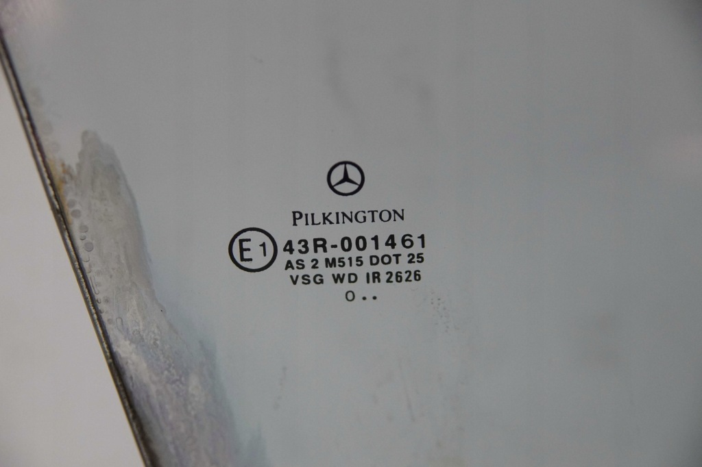Скло двері перед правий 03 mercedes cl w215 Доставка