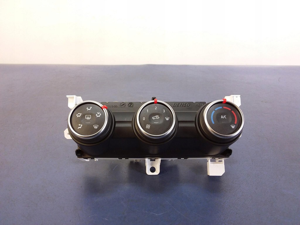 фото №1, Renault clio v перемикач кондиціонера i обдув