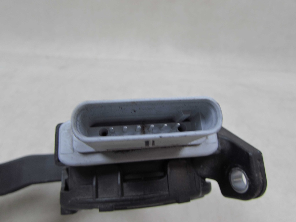 Man tgl tgm tga 8-180 07-12 педаль потенціометр газу 81259706103 в Україні