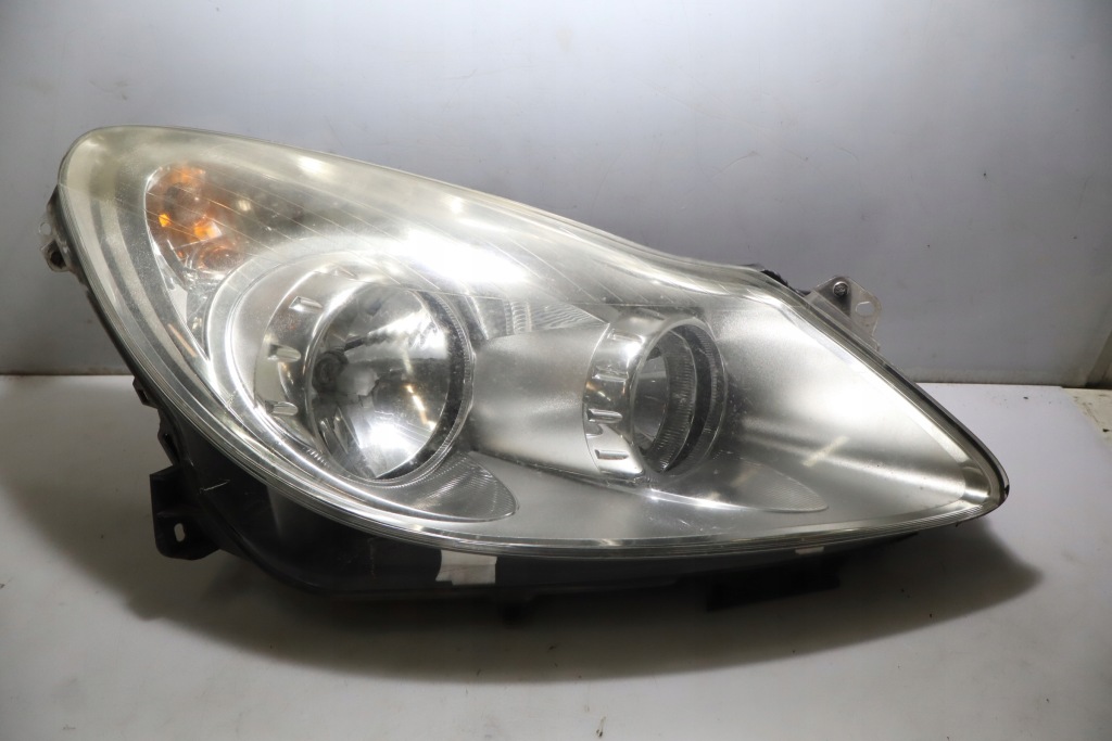 фото №3, Лампа правая передняя opel corsa d