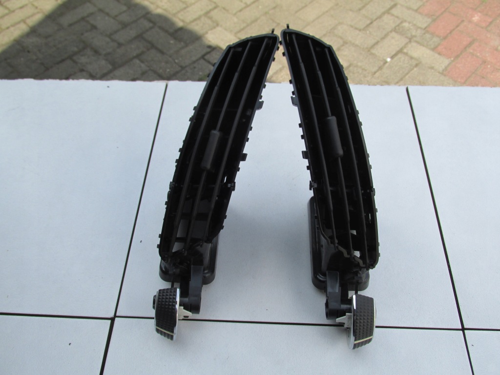 фото №1, Решітка обдув середня c-max mk2 grand c-max