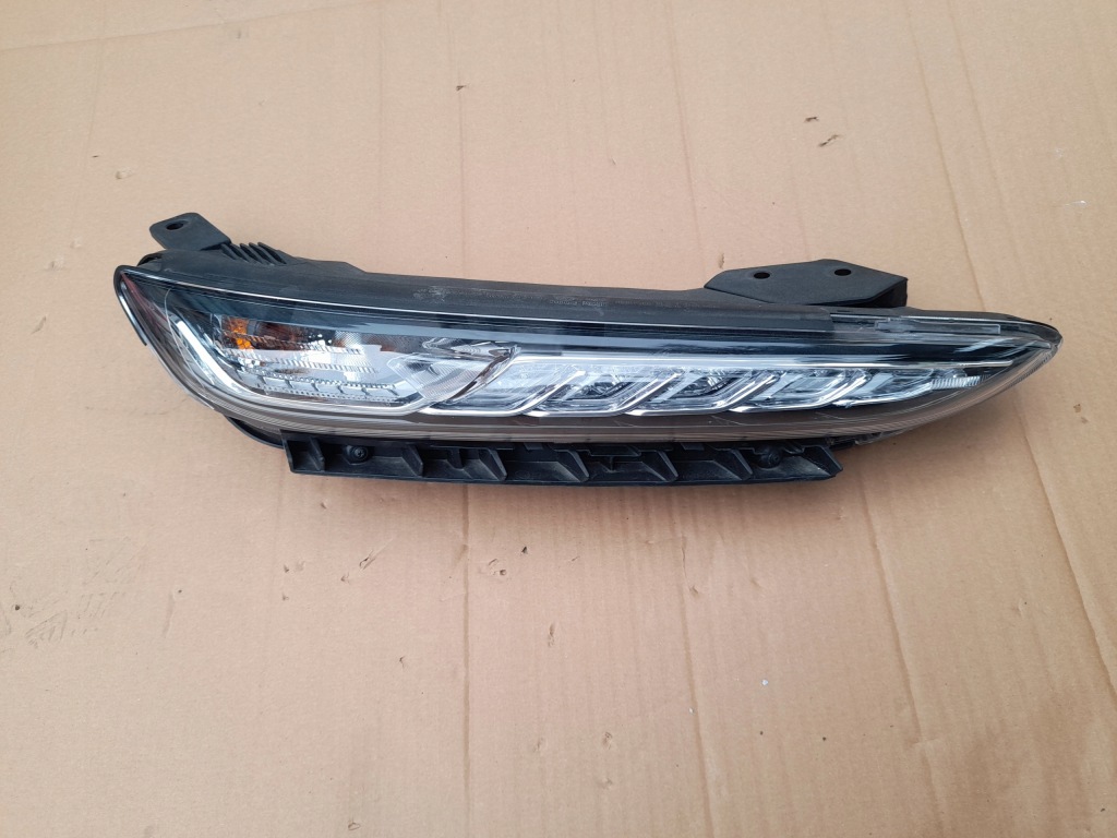 Купить Фара правый  drl hyundai kona