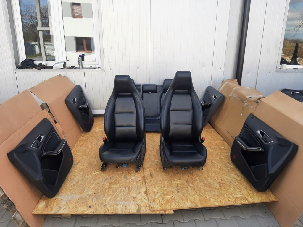 Купити Mercedes cla w117 оббивка сидіння заднє сидіння обшивки