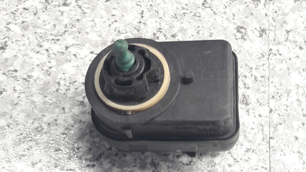 фото №1, 7700840141 моторчик refrektora laguna ii