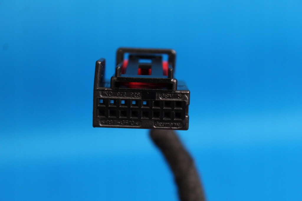 фото №9, Штекер audi a1 11- 1k0972928 оригинальный номер vag