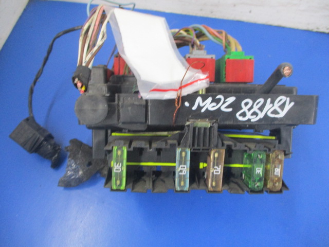 фото №4, Citroen c2 1.1 коробка модуль предохранителей