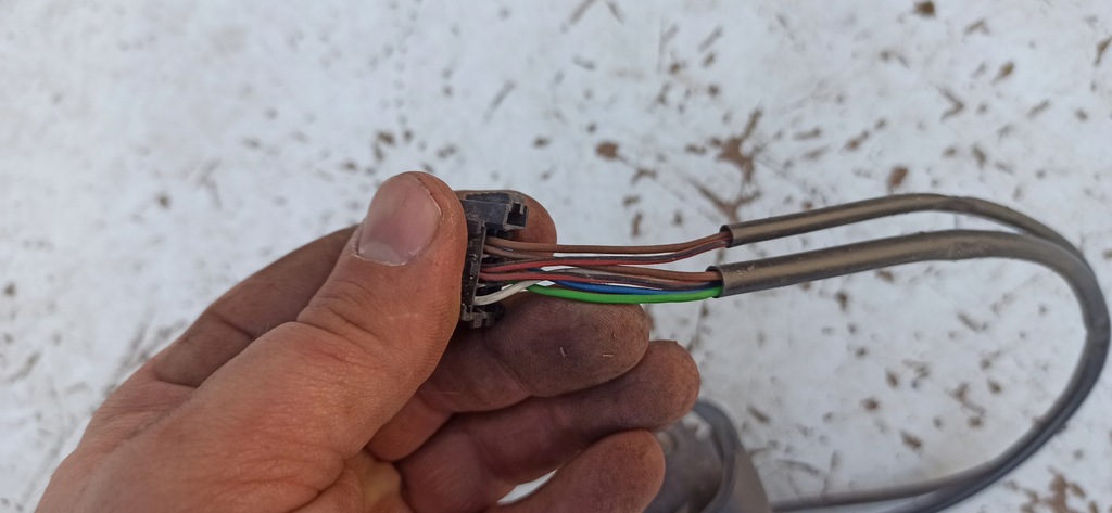 фото №7, Mercedes atego mp1 axor 98- зеркало каркас правое 7 pin 203750620