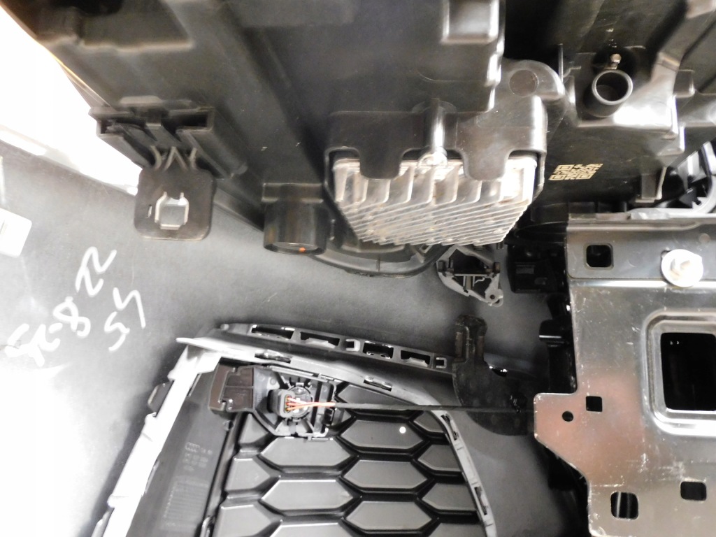 Audi a3 8y s line перед бампер фары капот крылья ремень full led Доставка