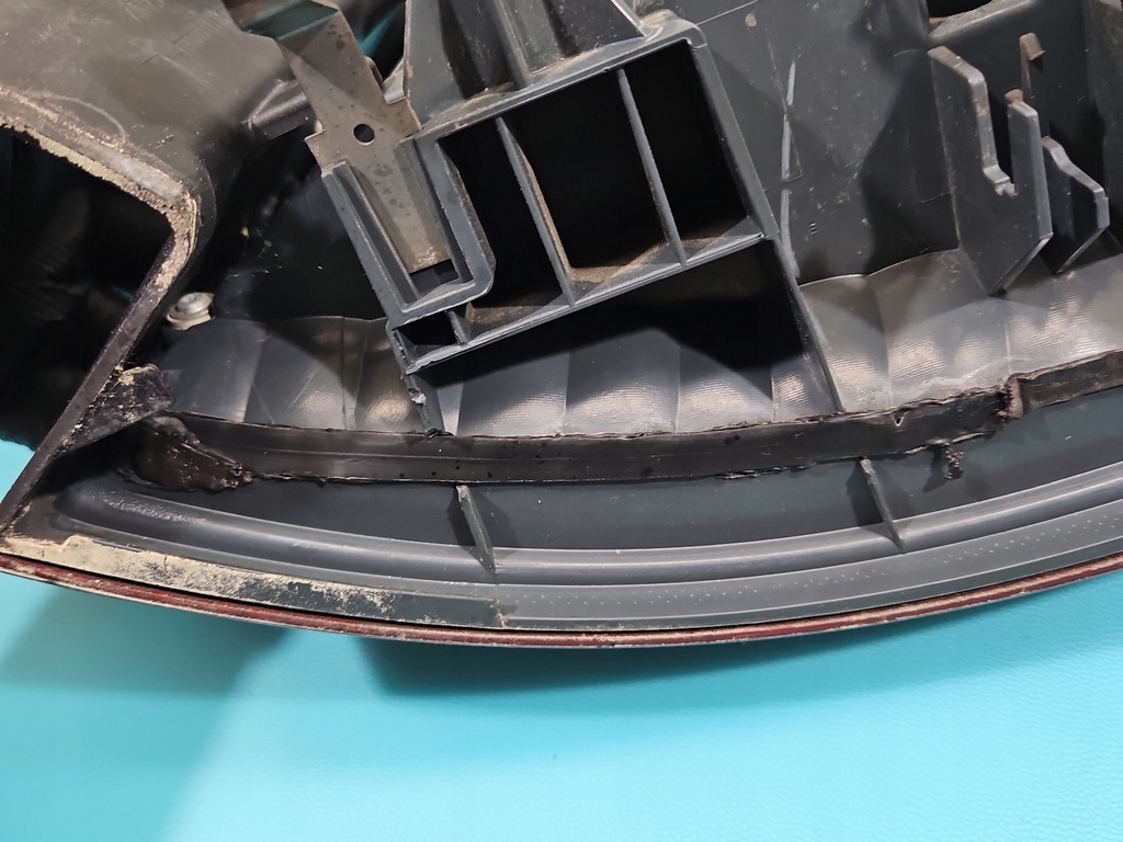 фото №11, Лампа задняя левая led с крыла przerabiane na eu ford fusion usa 12-16 sedan