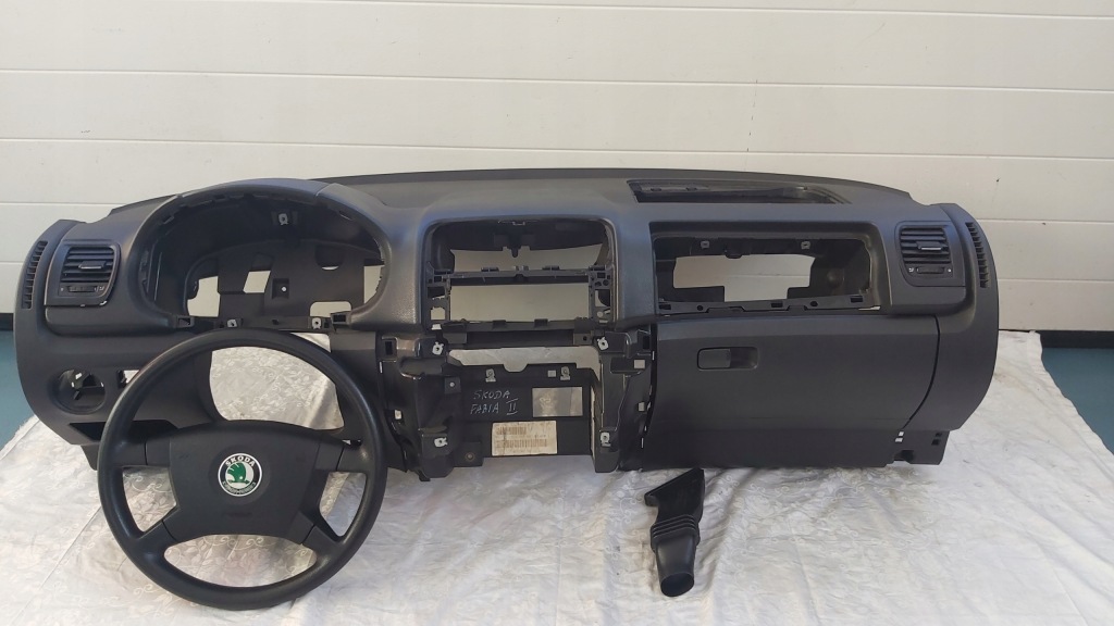 фото №1, Skoda fabia ii 5j1857007da приборная панель приборная панель