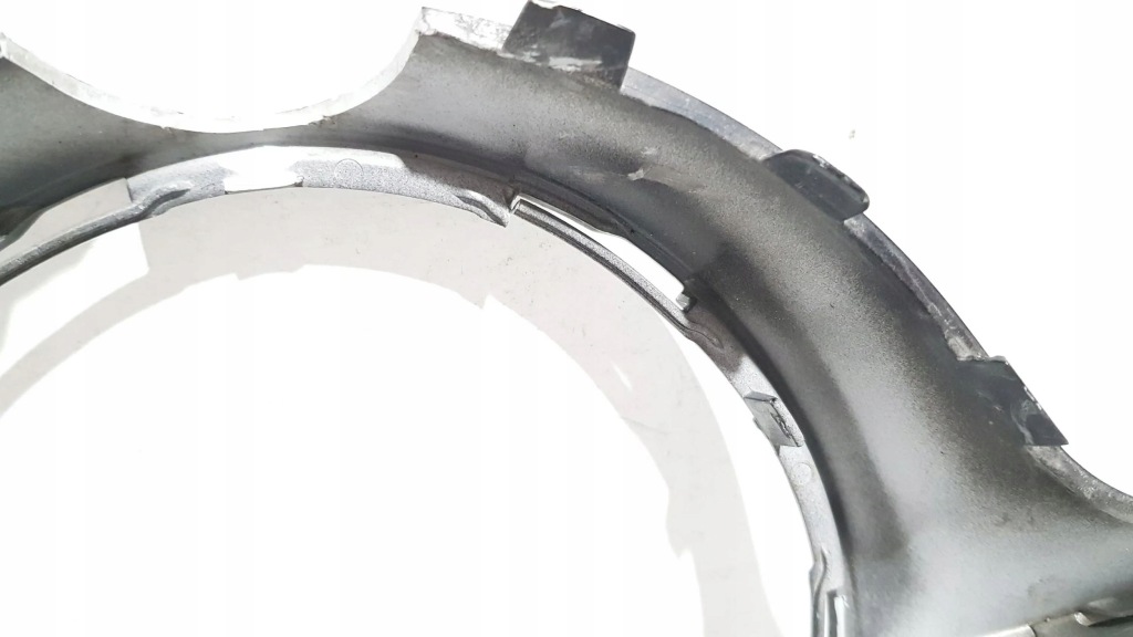 фото №10, Mercedes-benz e w238 2016 решётка вентиляционная pod бампером задним