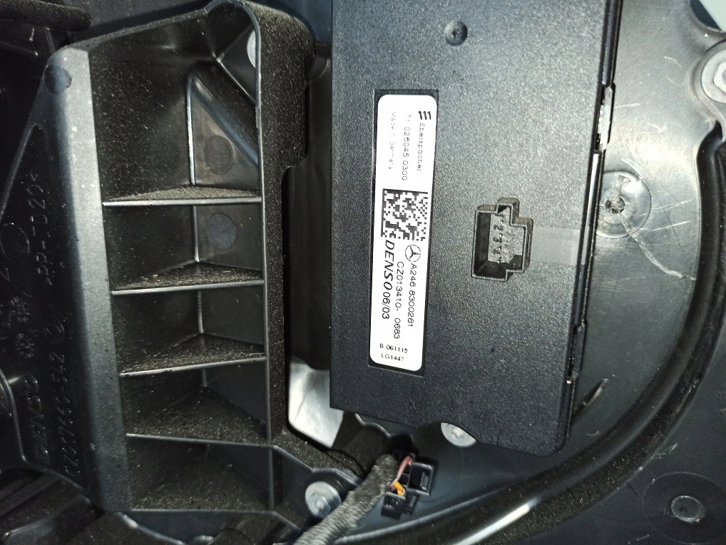 фото №10, Infiniti q30 отопитель комплектная a2468305101