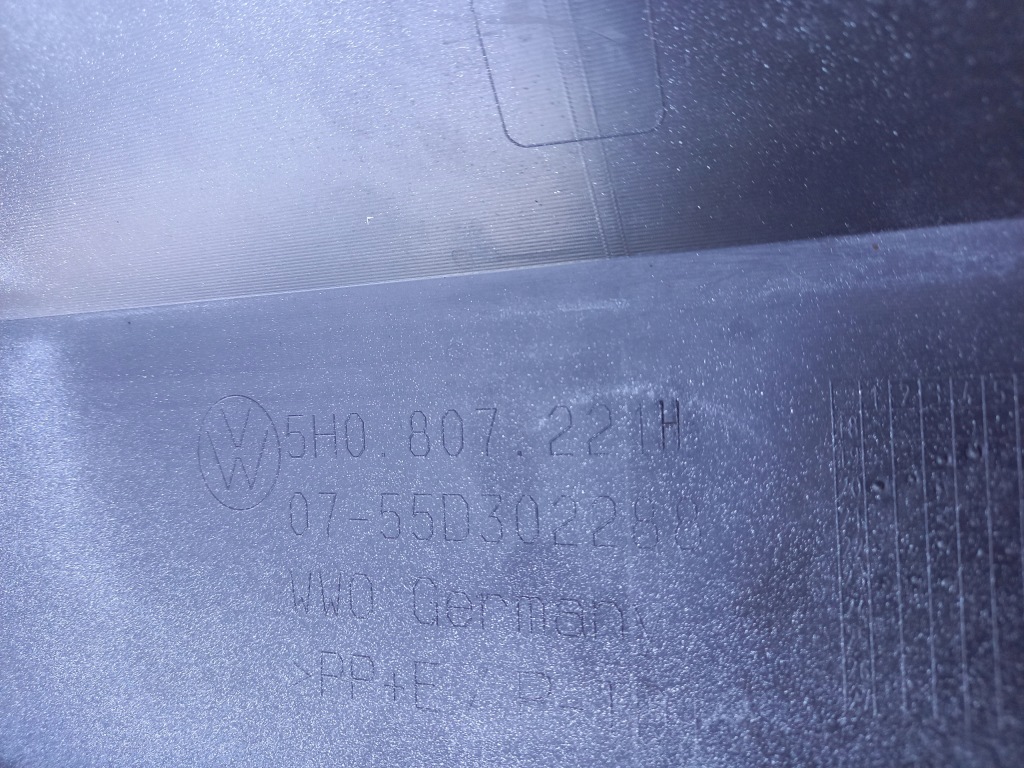 фото №7, Vw golf viii 8 бампер передній решітка оригінал!