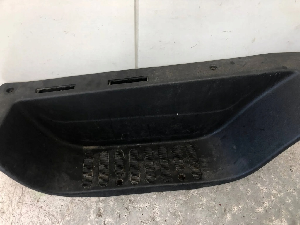 фото №2, Подножка порог правый перед renault master iii 769510005r