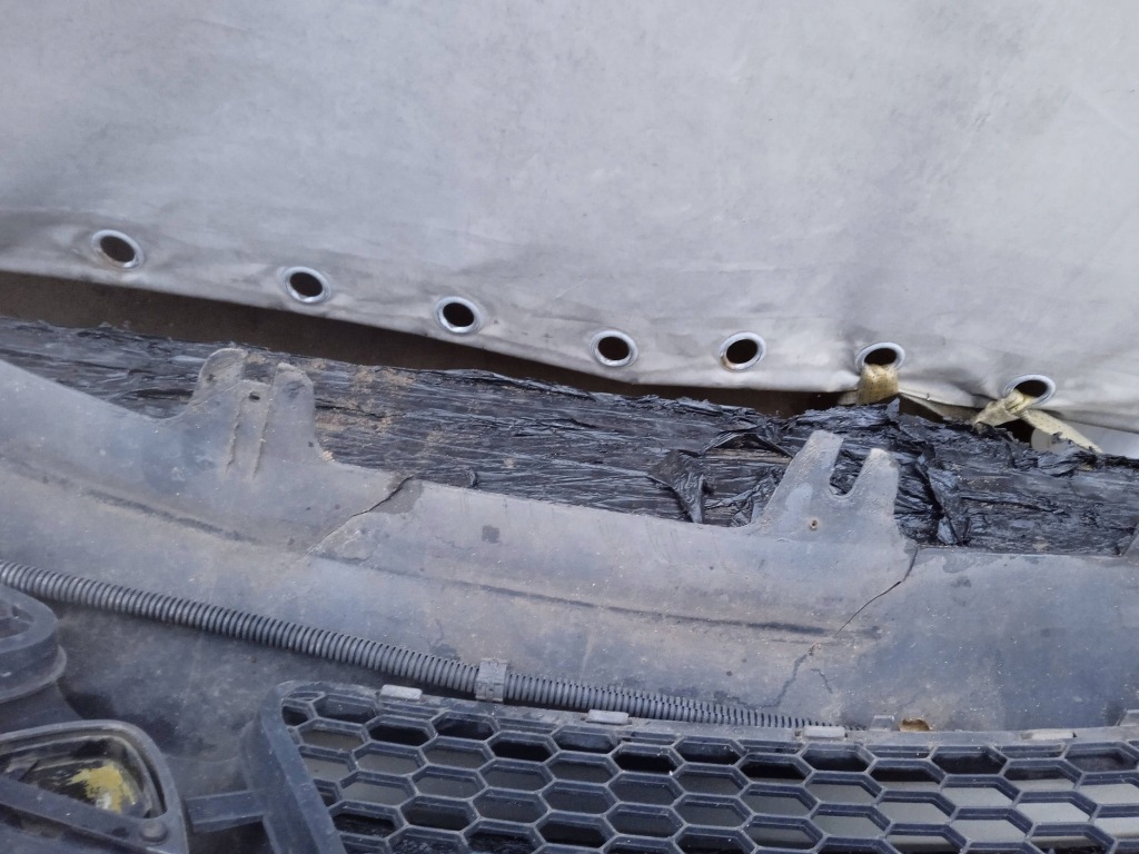 Бампер передний перед alfa romeo 159 651 противотуманные фары с Разборки