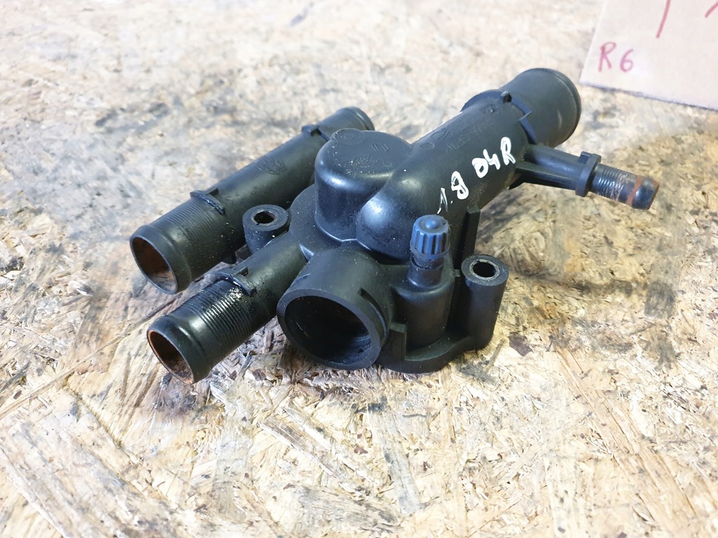 фото №4, Корпус термостата renault trafic 1,9 dci